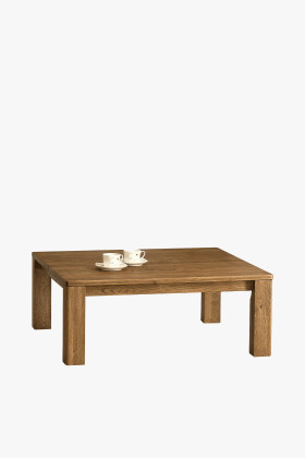 Massiver quadratischer Couchtisch aus Eiche geölt